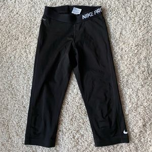 Nike Pro Crop Leggings